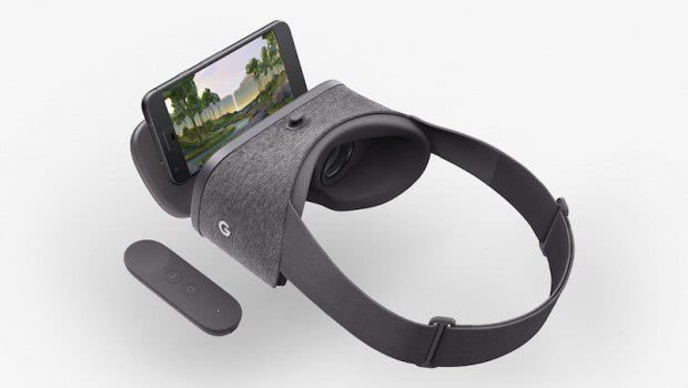 MelodyVR headset from EVR